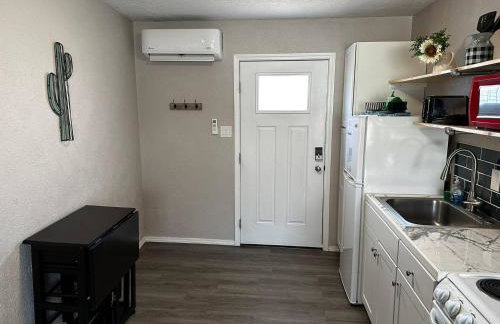 1 Bedroom wBalcony near UNM, Nob Hill downtown - Foto 3