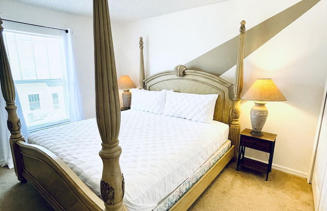 Lakeside Community, Pools, and More! - Photo 10