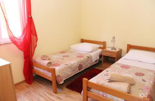 Apartments with WiFi Zlarin - 15409 - Photo 8