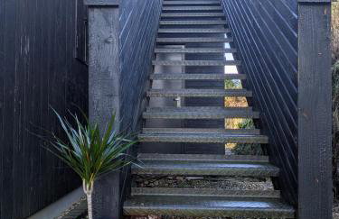 Cober Riverside Retreat - Luxury Barn Apartment in The Heart of Cornwall - Photo 12