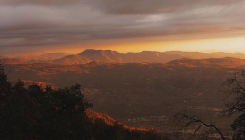 Mongolian yurt at a nature retreat - Photo 3