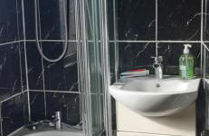 Our Guests Are Royal (EL) Wellingborough - Photo 4