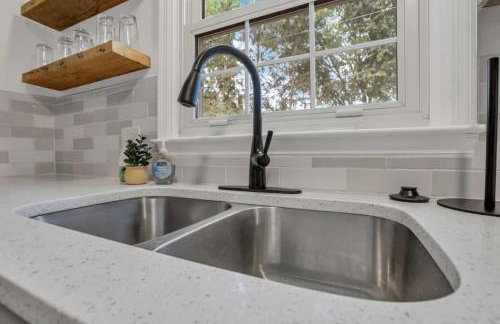 Housepitality - Electric Ave - 3 BDR and Hot Tub - Foto 17