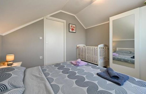 Amazing Home In Sveti Kriz - Foto 21