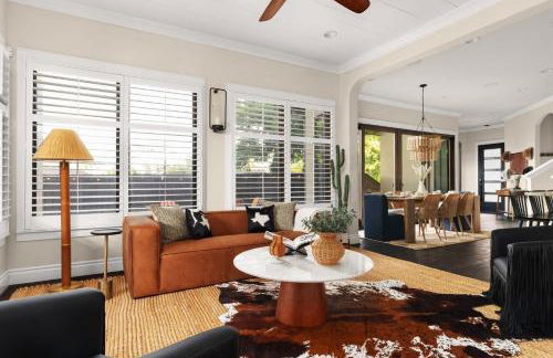 Sunset Saloon - Pool Outdoor Theater & Ping Pong - Foto 2