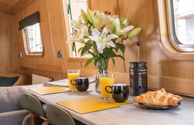 The Four Sisters Boatel - Foto 79