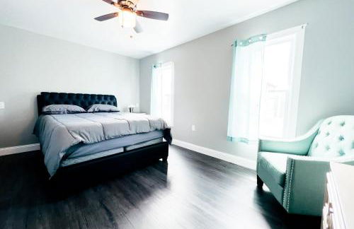 2 Homes, 1 Stay-7BR Niagara Falls Compound - Foto 11