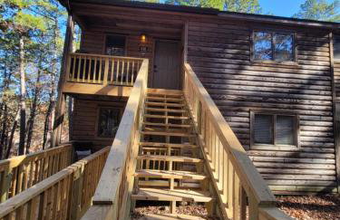 Bear Den on Lake Ouachita 2BR Condo at Mountain Harbor Resort - Foto 7