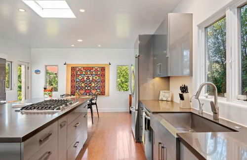 Shoreline Park House - Your Vacation Oasis Awaits - Foto 22