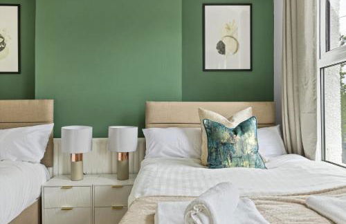 Parea Living - Hackney, 4-Bedroom Victorian House w Big Garden - Foto 15