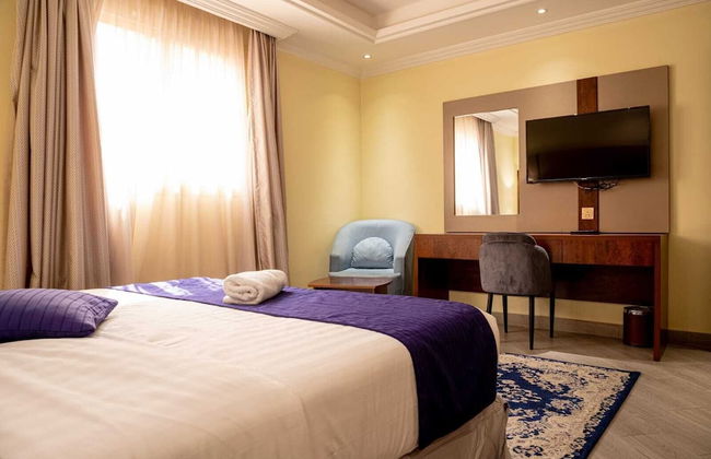 Vasa Plus Hotel - Photo 4