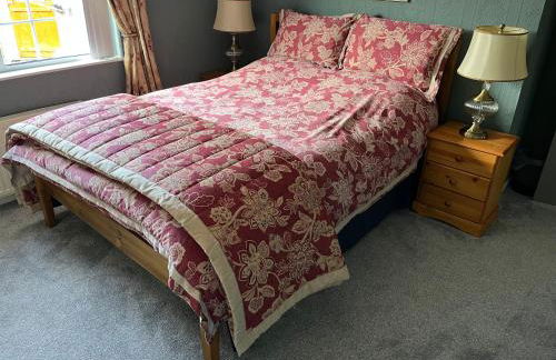 Comfortable and Convenient 4 Bedroom Home - Foto 27