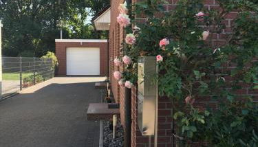 Modernes Stadthaus 100qm Parkplatz Bad&Dusche Küche - Foto 4