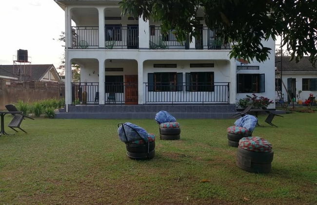 Lake Victoria View Guest House - Photo 1