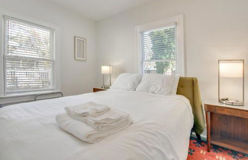 Easy MARTA Access! Modern ATL Home with Deck - Foto 16