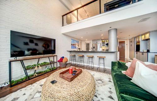 Waterfront Cleveland Apt about 1 Mi to Downtown - Foto 5