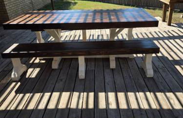 Farmhouse With Amazing Pool at Wester Hills Temple - Photo 20