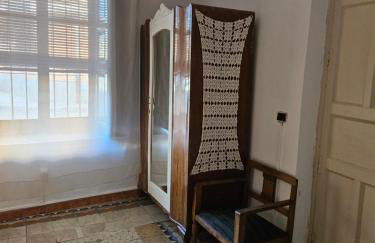 La Nava, casa de pueblo con patio y calefacción con chimenea - Foto 10