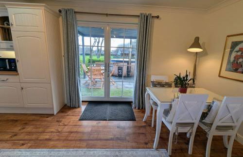 Luxury 2 Bed Cottage with Log Fire Hot Tub & Sauna - Foto 25