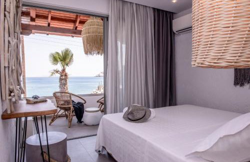 Laia Seafront Luxury Apartments - Photo 5