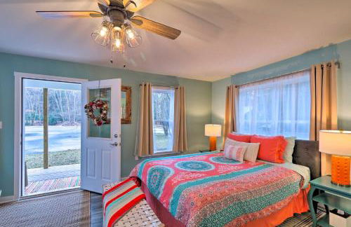 Unwind Fireside! Poconos Cottage 12 Mi to Slopes - Foto 15