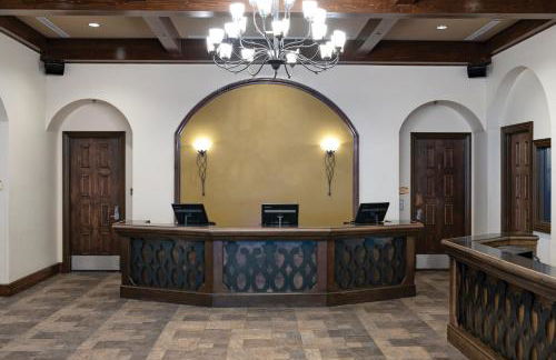 Wyndham La Cascada 2BR Apartment with Resort Access - Foto 19