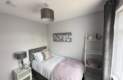 Beautifully Spacious 3 Bed Home - Foto 17