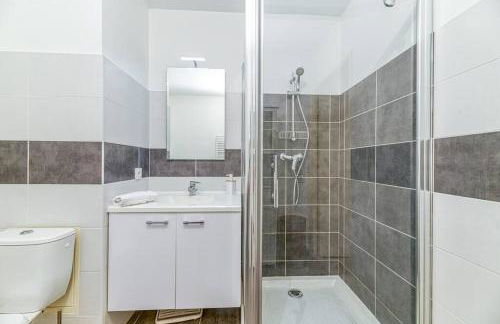 Bel appartement-garage privé-balcon-wifi fibre - Foto 14