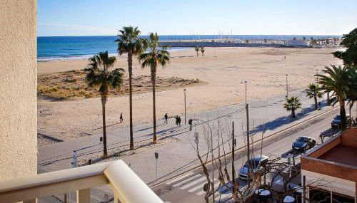 AT059 Reformed & Beach Views, Airco, WiFi - Foto 2