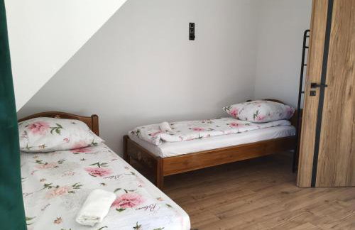 Mały Gazda - całoroczne duże domki o powierzchni 130m z salą zabaw dla dzieci, dla 12 osób - Photo 4