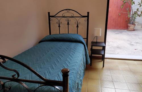 Il Patio - Villa indipendente con ampio cortile e giardino interno - Foto 16