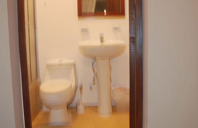 E&J Boutique Residences - Photo 61