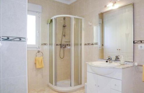 Amazing Home In Trullent - Foto 23