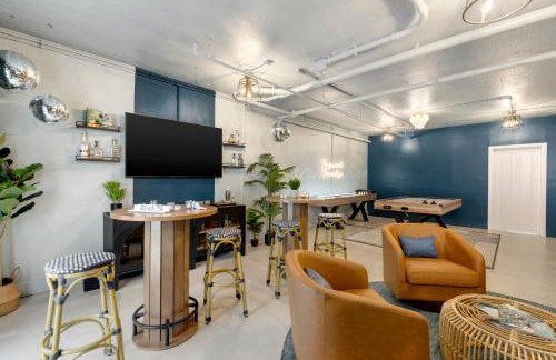 Oceanfront Oasis BBQ Patio, Free Dock, Pool and Secret Speakeasy - Foto 4