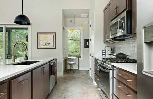 Stylish East Austin Home - 2BR - BBQ - Near DT ATX - Foto 11