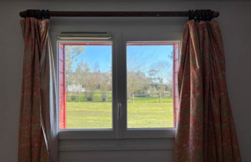 Maison de campagne lumineuse spacieuse dans impasse au calme a proximité d'un chateau deux vérandas grand jardin cabane pour vélos, pres Port en Bessin et Bayeux, proche plages du débarquement - Foto 24