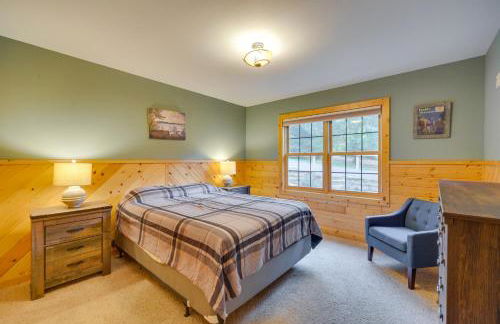 Lakefront Wisconsin Cabin with Boat Dock! - Foto 16