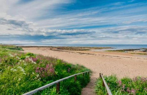 Beach Cottage in a Tranquil Location - Foto 13