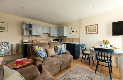 Chirk Cottage at Hill House Farm Cheshire - Photo 2