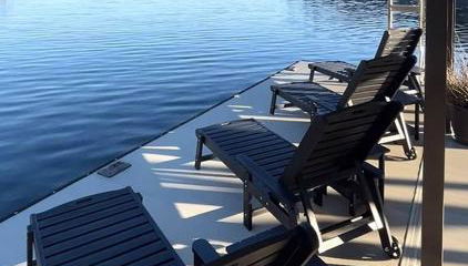 Views! Dock, Water, Game Room, Kids Room! - Foto 1