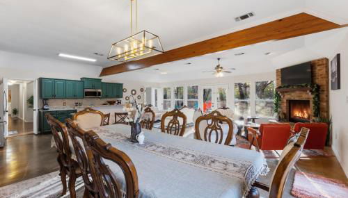 Oakwood Oasis- 1,4 Acres of Tranquility home - Foto 4