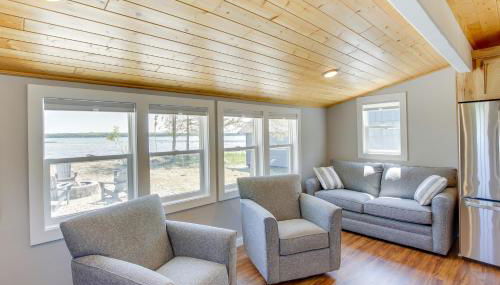 Baileys Harbor Waterfront Vacation Rental with Grill - Foto 5