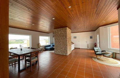 Sunny Villa Minutes from the Beach - Foto 13