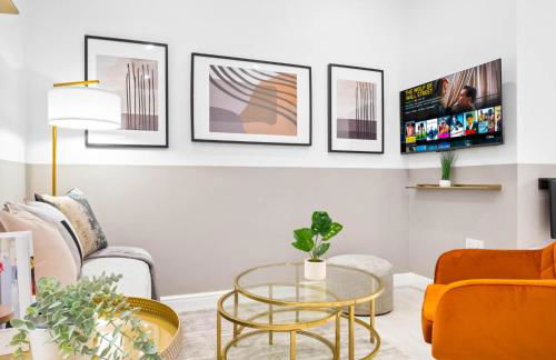 Stylish Apartment - High Speed Internet & Free Netflix - Near City Centre - 2MR - Foto 1