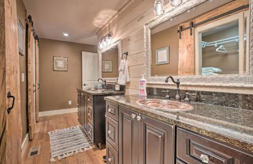 Riverfront Tallulah Falls Cabin with Hot Tub! - Foto 26