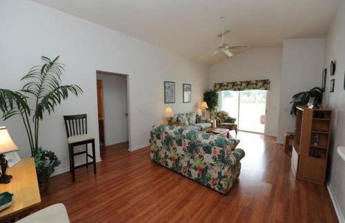 Three-Bedroom House in Clear Creek - Photo 10