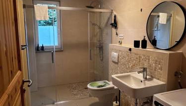 2-Zimmer Wohnung, Parkplatz und Terrasse, Nah A10 und Berlin - Photo 4, towels