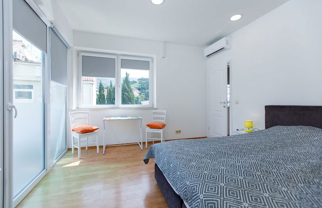 Apartments Midnight City - Photo 6