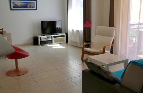 Appartement 60m2 - 2 Chambres à une minute des plages, parking privé - Foto 6