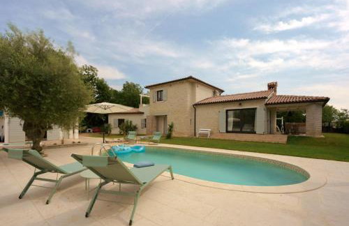 Private 9000qm Estate Villa with Pool and Yacuzzi and Sauna absolute Privacy near Fazana - Foto 30